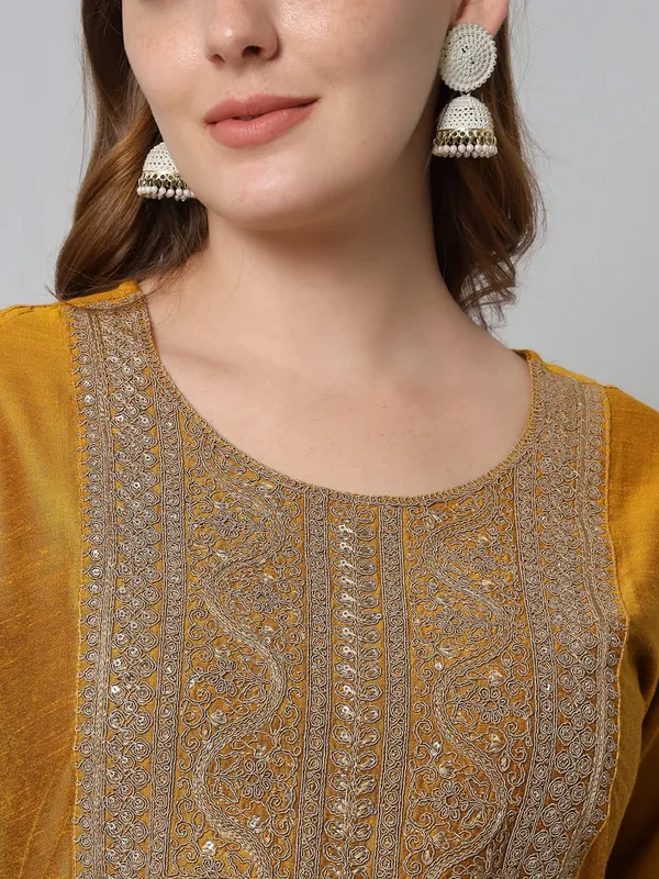 Mustard_Cotton_Embroidered_Kurta_Set