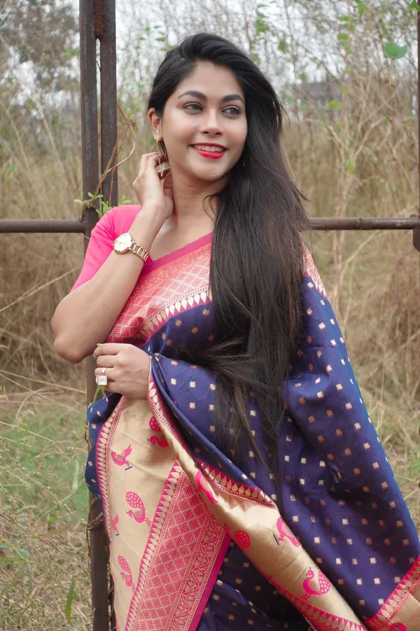 Blue_Woven_Kanjivaram_Silk_Saree_with_Saree_Cover