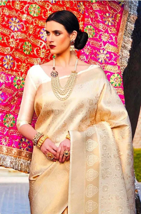 Cream_Woven_Kanjivaram_Silk_Saree_with_Saree_Cover