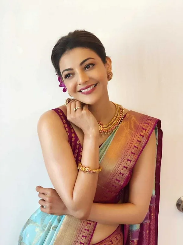 Light_Blue_Woven_Kanjivaram_Silk_Saree_with_Saree_Cover
