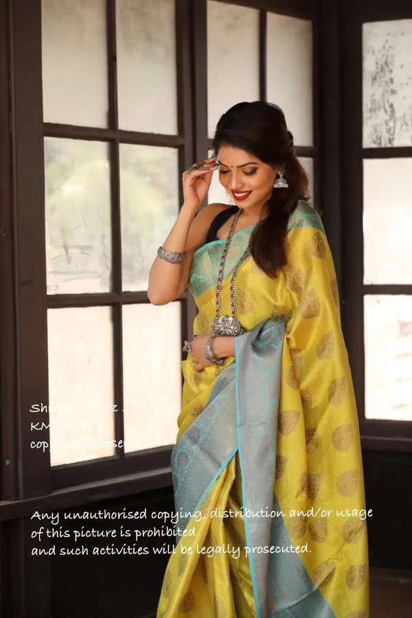 Yellow_Woven_Kanjivaram_Silk_Saree_with_Saree_Cover