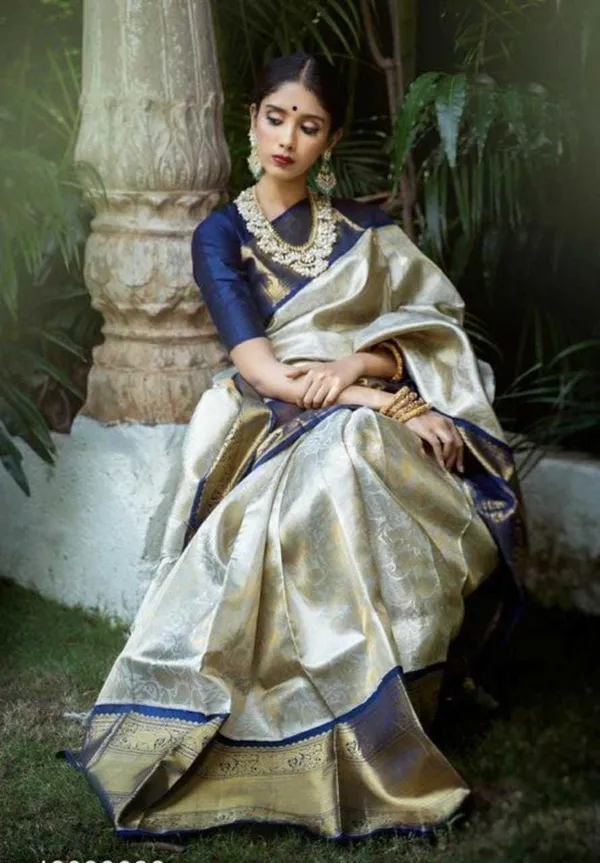Cream_Woven_Kanjivaram_Silk_Saree_with_Saree_Cover