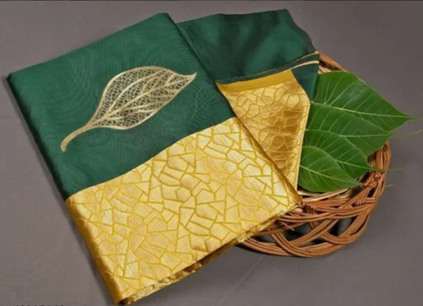 Green_Woven_Kanjivaram_Jacquard_Saree_with_Saree_Cover