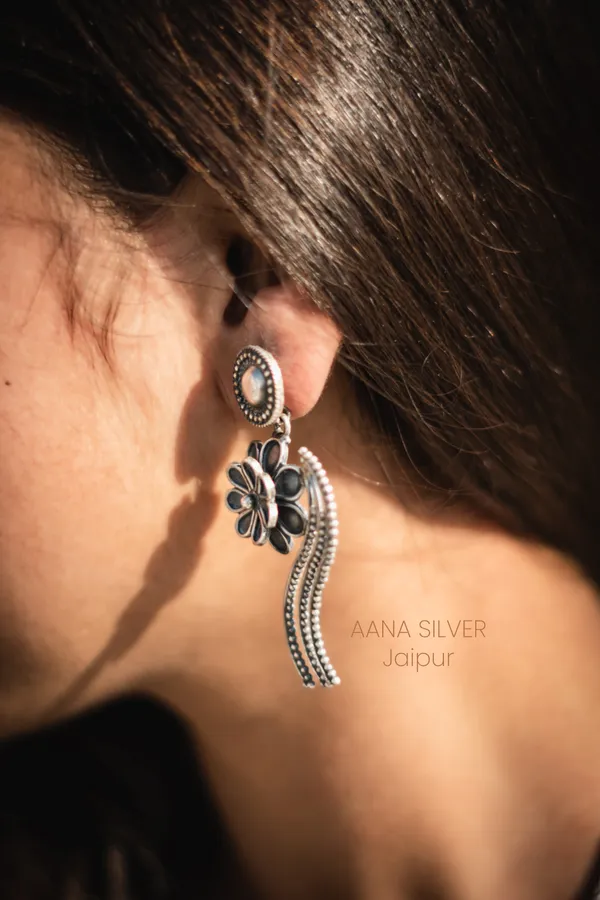 925_Pure_Sterling_Silver_|_Embossed_Flower_Earrings_|_Well_Stamped_&_Hallmarked