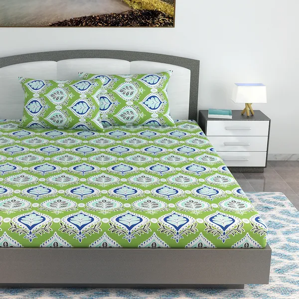 144_TC_Bedsheet_King_Size_Bed_Cotton_With_2_Pillow_covers_Greeny_Garden_(270_x_270_CM)_Apple_Green
