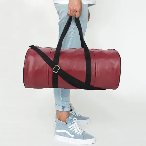 Maroon_Synthetic_Leather_Gym_Bag_With_Shoulder_Strap