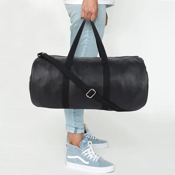 Black_Synthetic_Leather_Gym_Bag_With_Shoulder_Strap