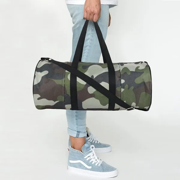 Multi_Color_Synthetic_Leather_Gym_Bag_With_Shoulder_Strap