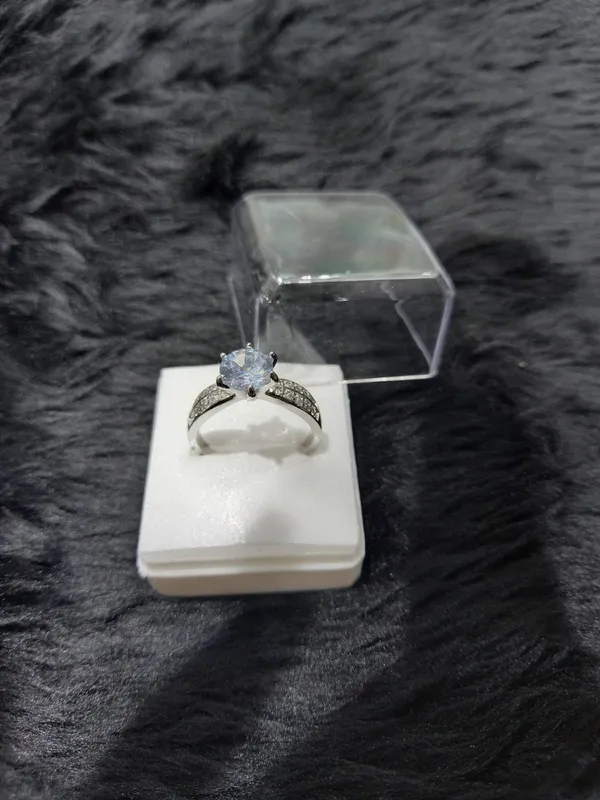 Premium_Quality_Silver_Ring