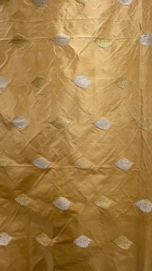 Humairah_Pure_Handwoven_Tussar_Katan_Silk_Kadhwa_Sona_Rupa_Zari_Booti_with_Kadhwa_Gold_Banarasi_Boota_Anchal_and_Tussar_Stripe_Blouse_Banarasi_Saree