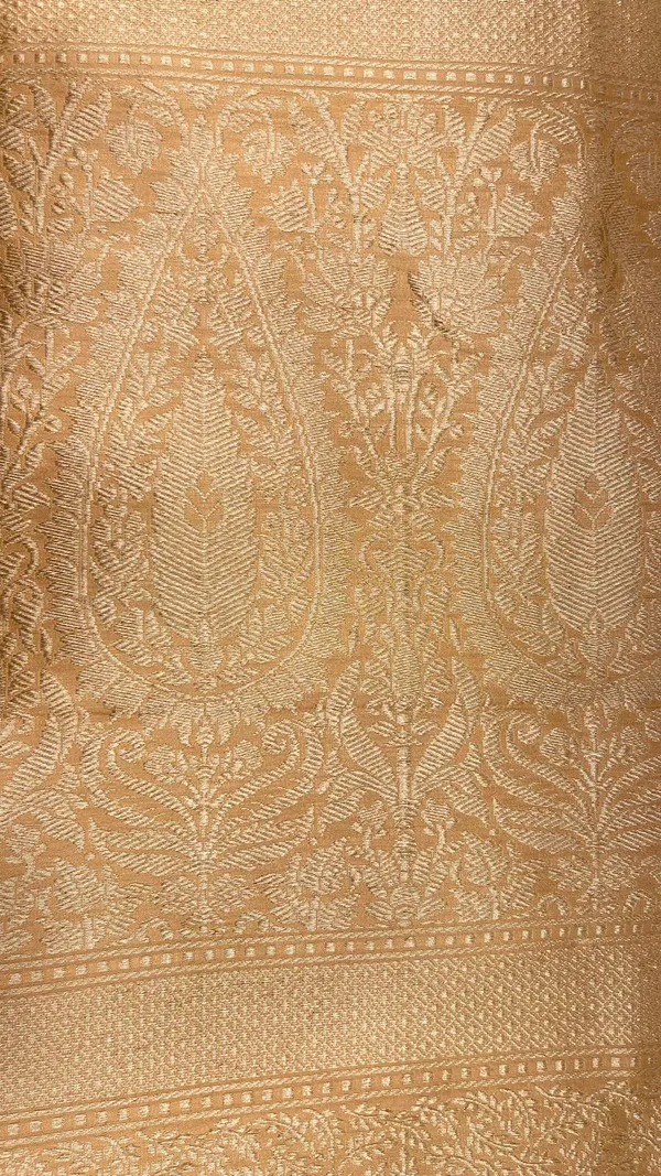Humairah_Pure_Handwoven_Tussar_Katan_Silk_Kadhwa_Sona_Rupa_Zari_Booti_with_Kadhwa_Gold_Banarasi_Boota_Anchal_and_Tussar_Stripe_Blouse_Banarasi_Saree