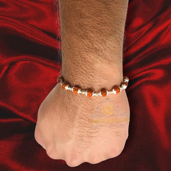 Silver_925_Sterling_Handmade_Dual_Wire_Stylish_Rudraksha_Rakhi_For_Men_(_6_Mm_Natural_Beads_Om_Para)_(Plain_Rudrakasha)
