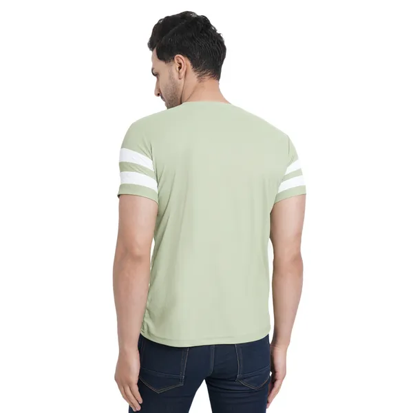 Polo_type_round_nack_T-shirt