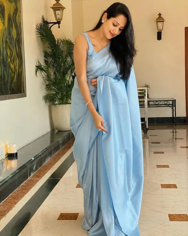 Sky_Blue_Beautiful_Rich_Pallu_&_Jacquard_Work_On_All_Over_The_Saree