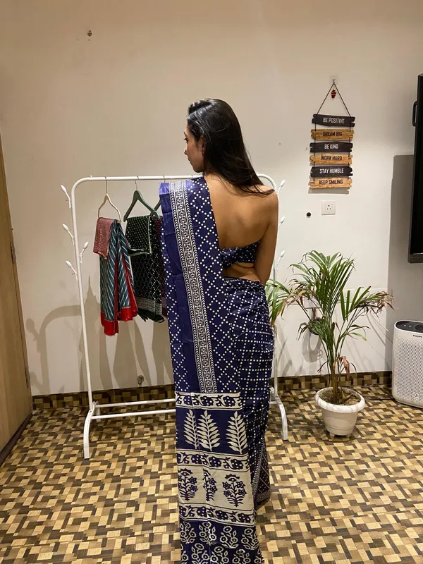 Ikkat_Print_Pure_Soft_Cotton_saree_With_Blouse_Piece