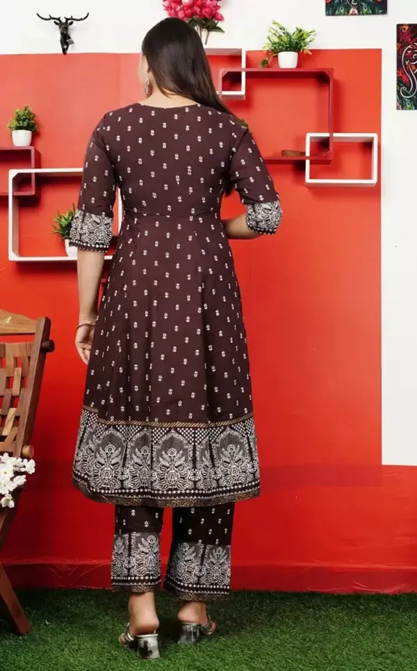 Stylish_&_Elegant_Women_Kurta_Pyjama_Dupatta_Set