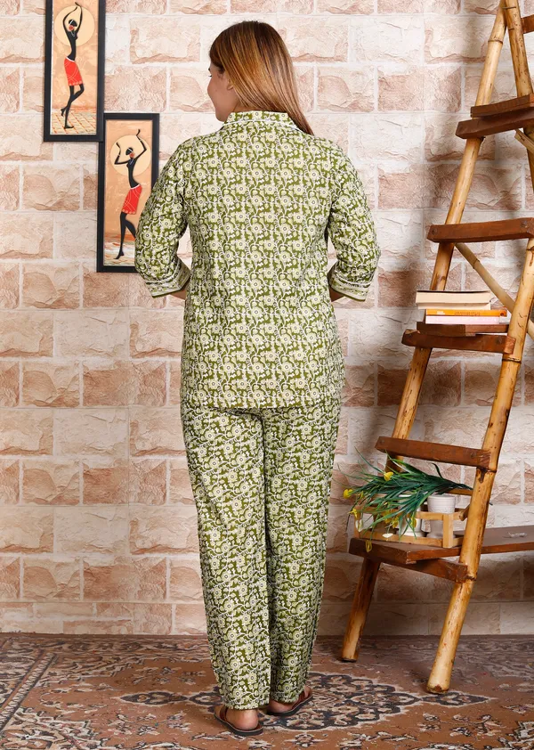 Women's_Cotton_Night_Suits_for_Women_|_Short_Sleeve_Floral_Printed_Payjama_Set_(Green)