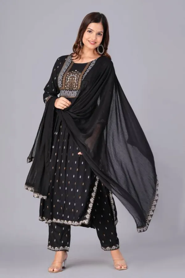Black_Kurta_Pant_Dupatta_Set_For_Women