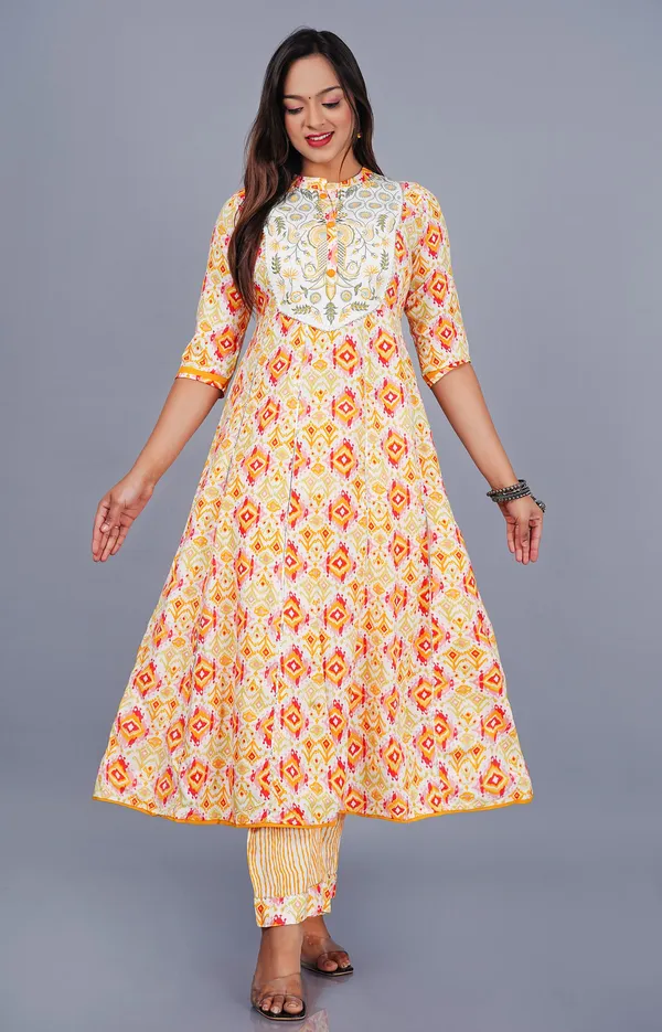 Yellow_&_White_Kurta_Pant_Dupatta_Set_For_Women