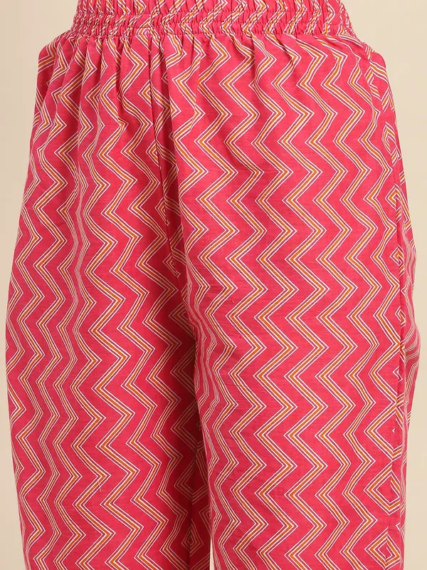 Pink_Kurta_Pant_Attached_Dupatta_Set_For_Women