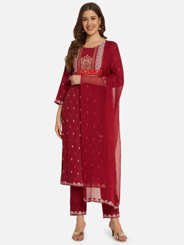 Maroon_Kurta_Pant_Dupatta_Set_For_Women