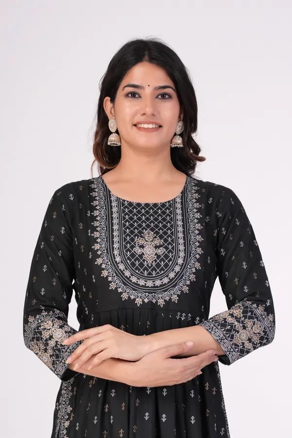 Black_&_Gold_&_White_Printed_Ethnic_Dress_Kurta_For_Women