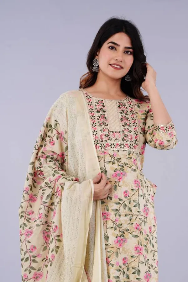 Yellow_Kurta_Patiala_Dupatta_Set_For_Women