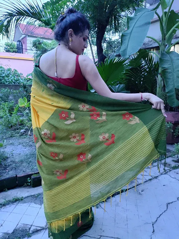 Yellow_&_Green_Floral_Handloom_Cotton_Ikkat_Saree-Lilly_of_The_Valley