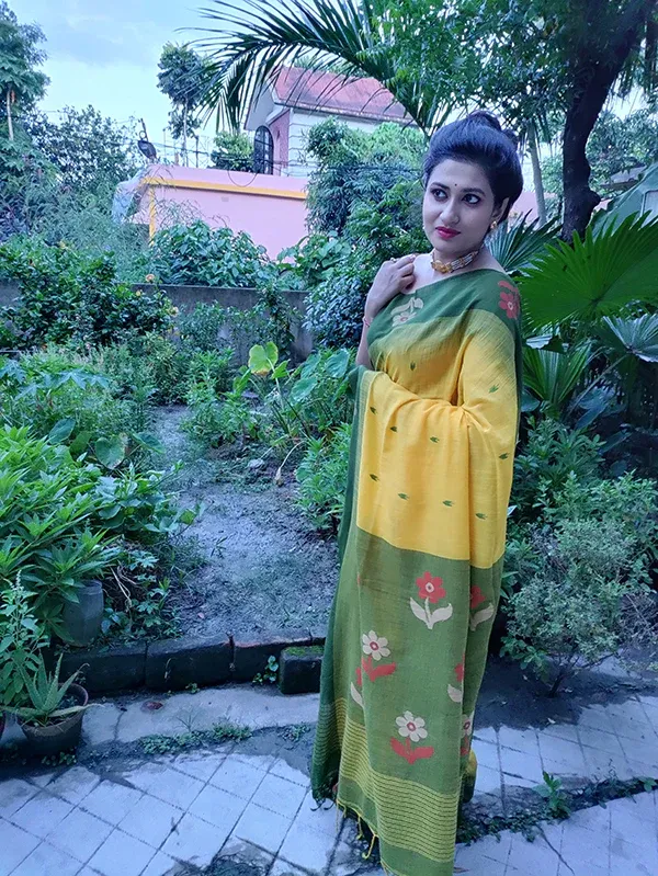 Yellow_&_Green_Floral_Handloom_Cotton_Ikkat_Saree-Lilly_of_The_Valley