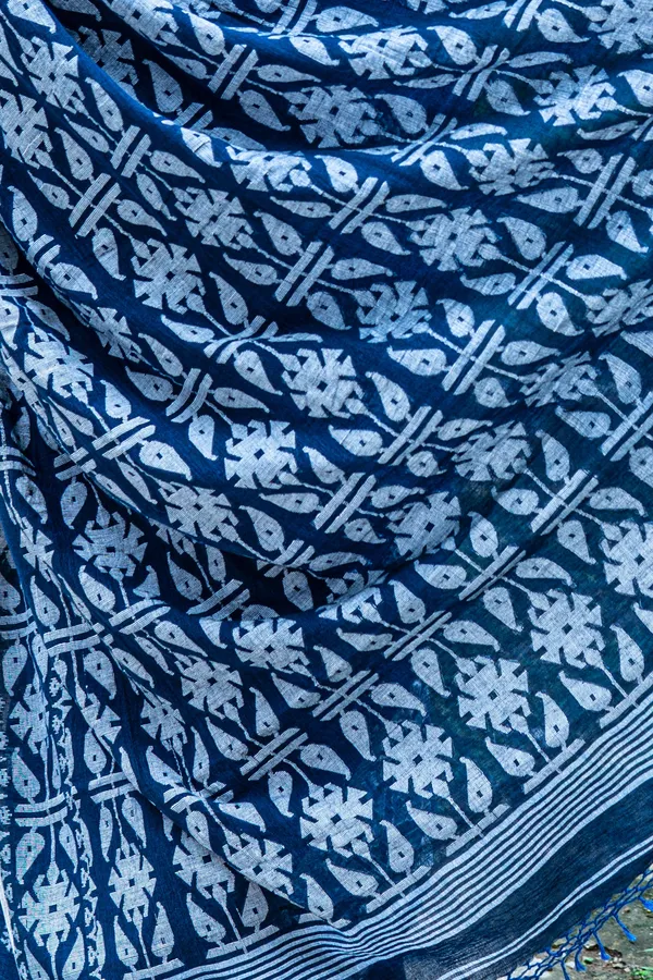 Blue_Handloom_Soft_Cotton_Jamdani_Saree-Orey_Neel_Dariya