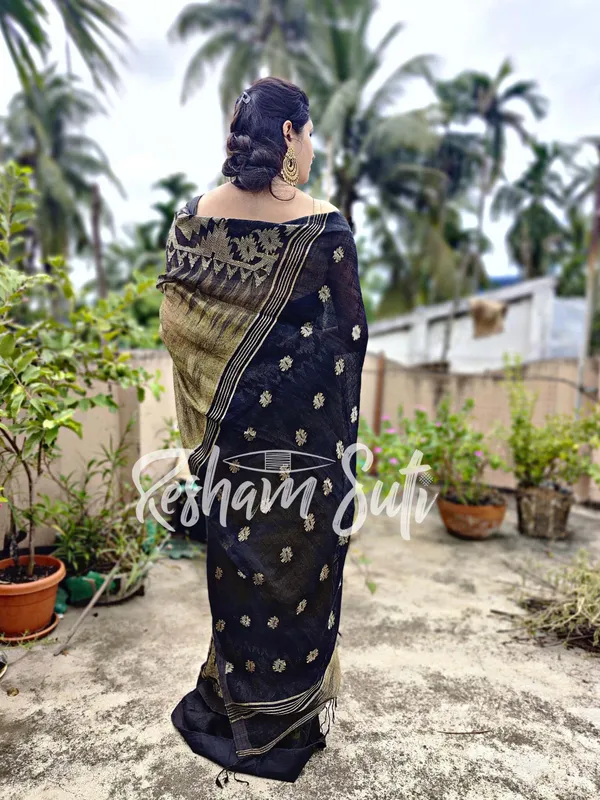 Black_&_Gold_Linen_Jamdani_Ikkat_Saree-Sanjh_Bati