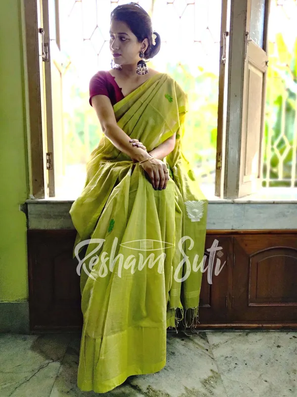Fluroscent_Green_Handwoven_Cotton_Saree-Virgin_Margarita