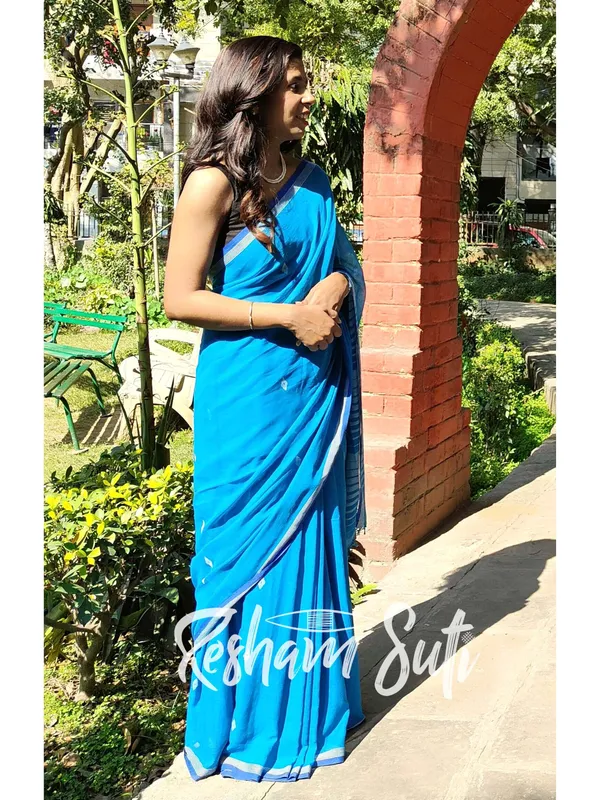 Aqua_Blue_&_White_Handwoven_Cotton_Jamdani_Saree-Aasman_Ke_Pare