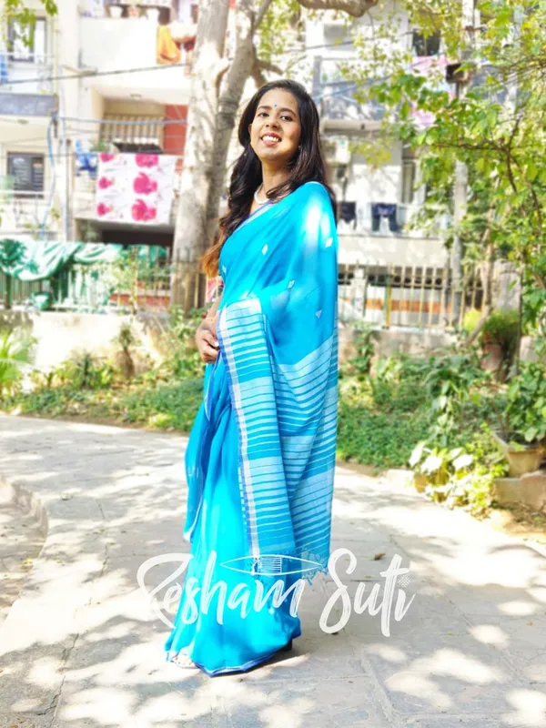 Aqua_Blue_&_White_Handwoven_Cotton_Jamdani_Saree-Aasman_Ke_Pare