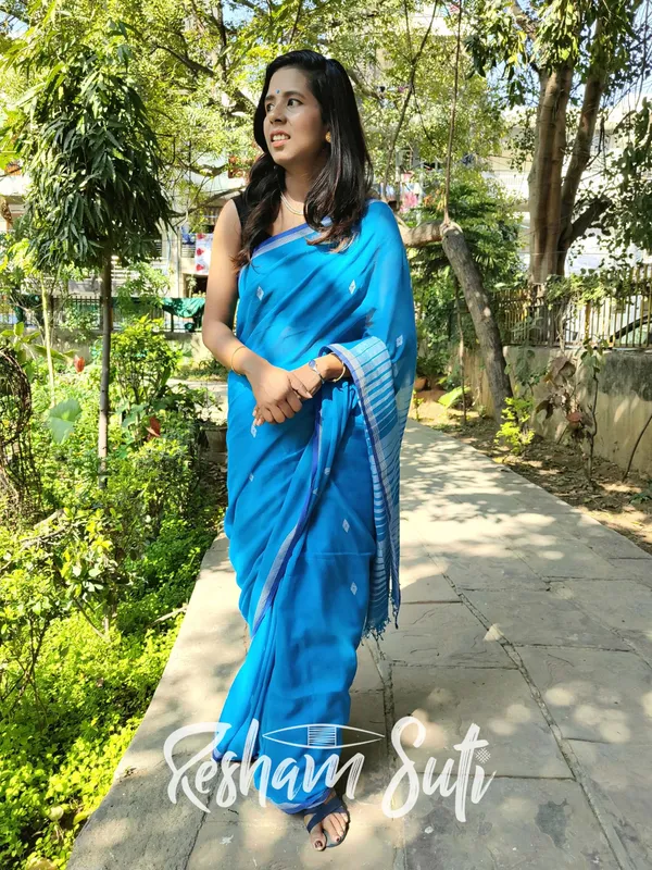 Aqua_Blue_&_White_Handwoven_Cotton_Jamdani_Saree-Aasman_Ke_Pare