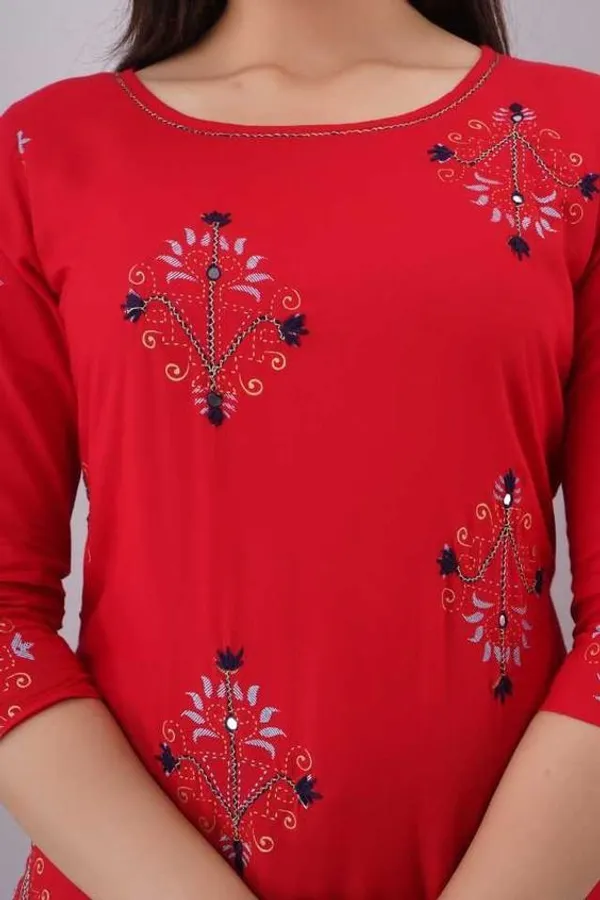 Stylish_&_Elegant___Women_Kurti_Pant_Set
