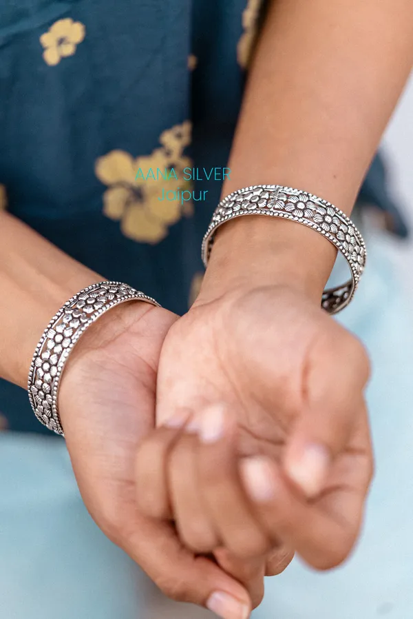 925_Pure_Sterling_Silver_|_Aabharan_Flower_Detailed_Bangles_|_Well_Stamped_&_Hallmarked