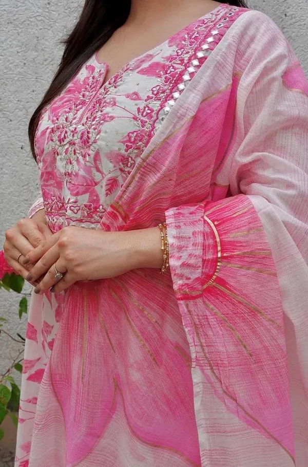 Pink_Viscose_Rayon_Floral_Print_Kurta_with_Pant_&_Dupatta_Set