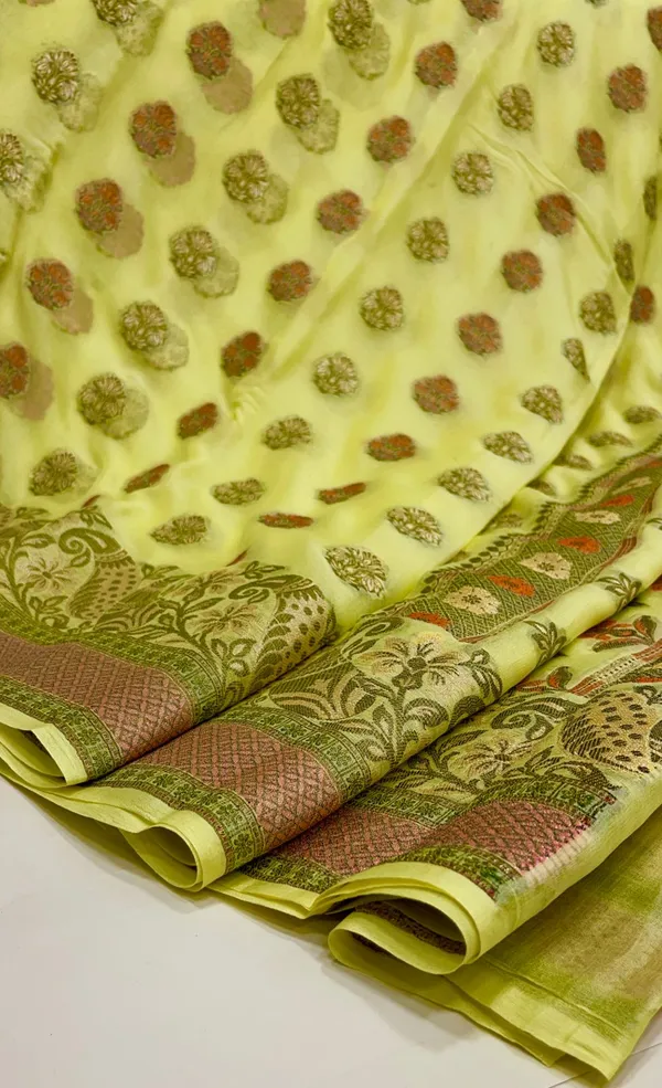 Humairah_Presents_Yellow_Chiffon_Floral_Zari_Mina_Booti_Skirt_Floral_Mina_Zari_Border_and_Big_Boota_Pallu_with_Yellow_Blouse