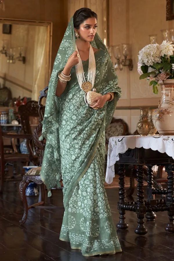 Sage_Green_Soft_Mul_Cotton_Saree_With_Batik_Print_&_Zari_Woven