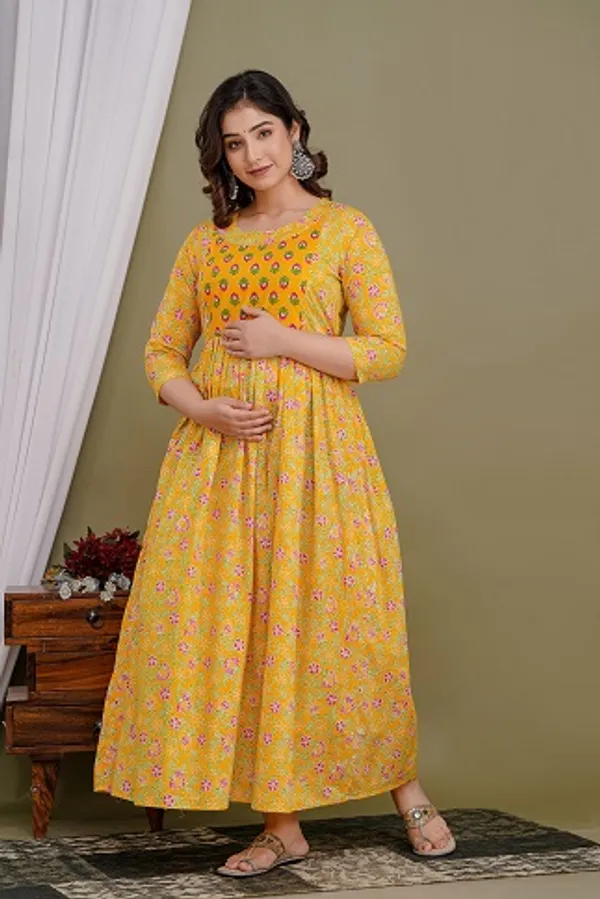 Satrangi___Cotton_Printed_Maternity_And_Feeding_Kurti_Combo_Of_2