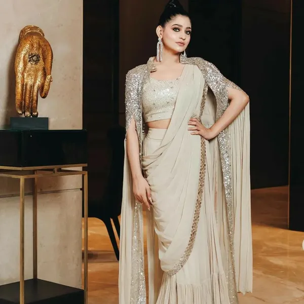 Sequin_Pre_Draped_Saree_With_Jacket_And_Long_Shrug_Georgette_Saree