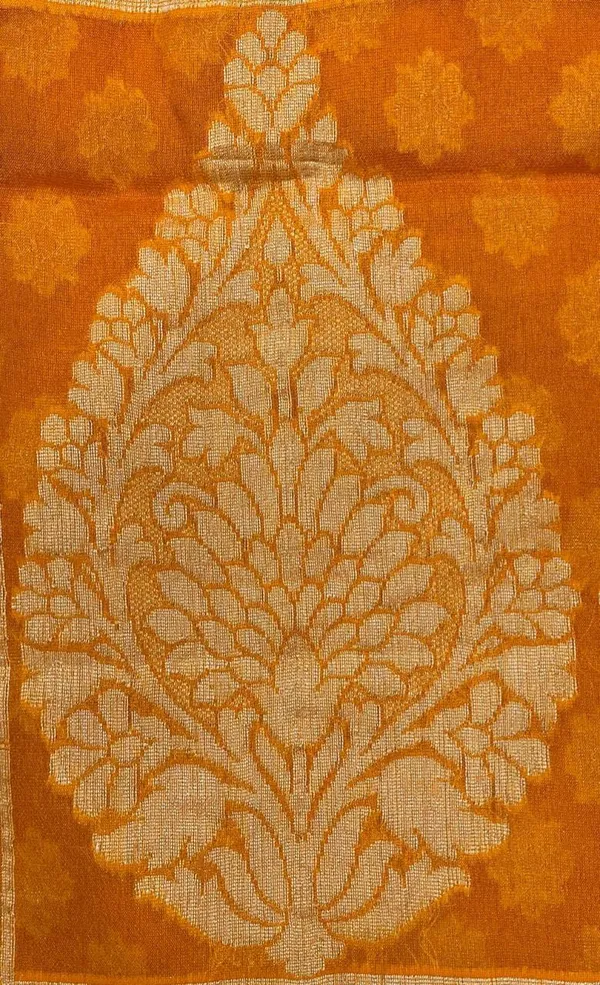 Humairah_Presents_Pure_Handloom_Yellow_Chiffon_Floral_Mina_Zari_Booti_with_Copper_Zari_Border_and_Pallu_and_Mustard_Yellow_Blouse