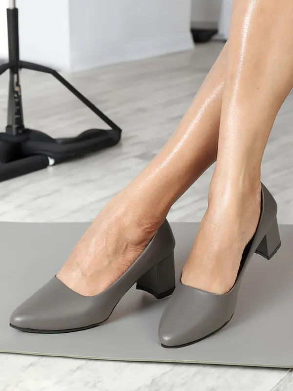Pump_Block_Heel_Bellies_(Grey)