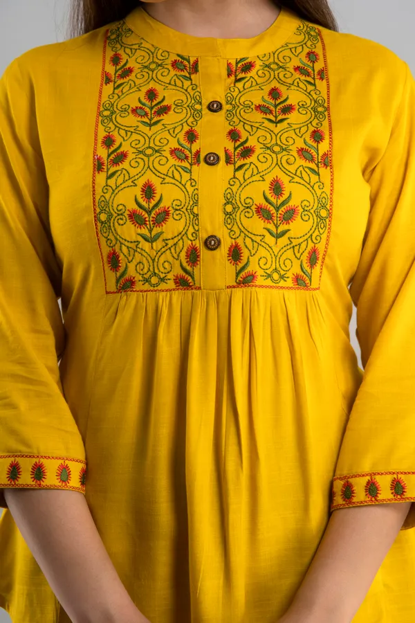 Yellow_Rayon_Tunics_For_Women