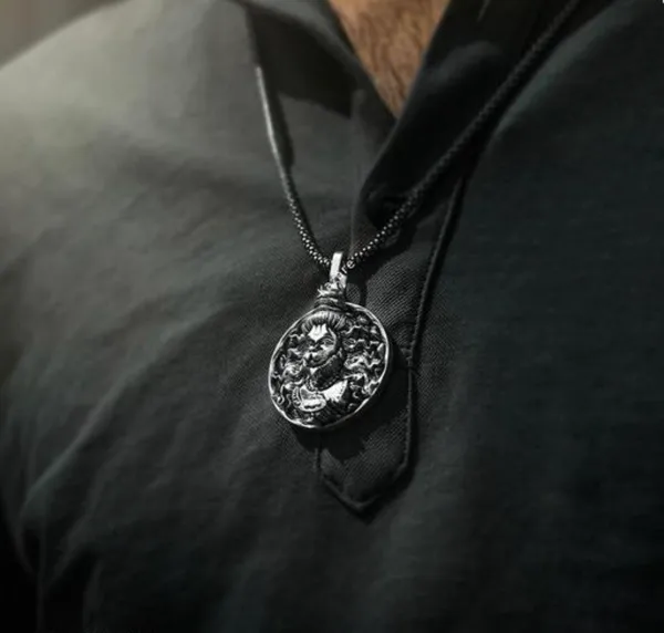 Silver_Plated_Hanuman_Pendant_&_Chain_For_Men_&_Women