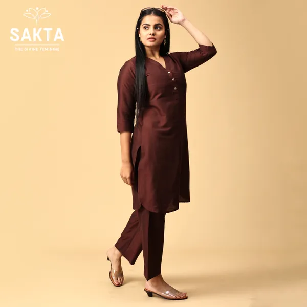 Brown_Cotton_Silk_3/4_Sleeves_V_Neck_Kurta_And_Pent_Set_For_Women