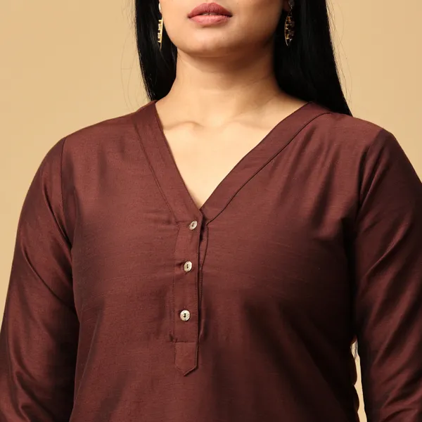 Brown_Cotton_Silk_3/4_Sleeves_V_Neck_Kurta_And_Pent_Set_For_Women