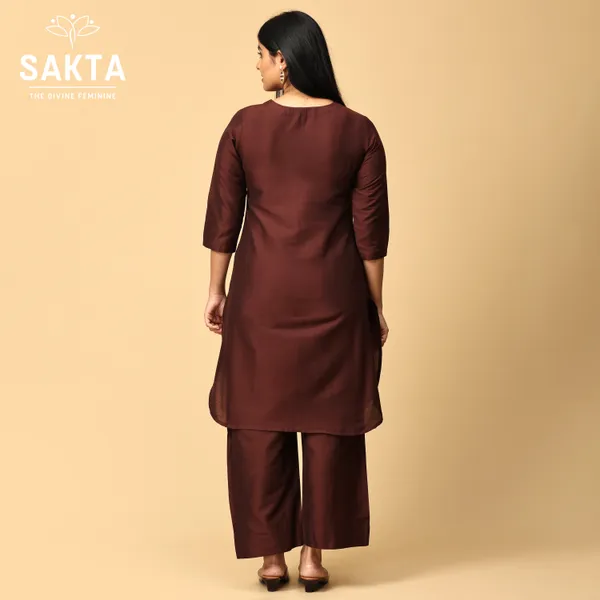 Brown_Cotton_Silk_3/4_Sleeves_V_Neck_Kurta_And_Pent_Set_For_Women