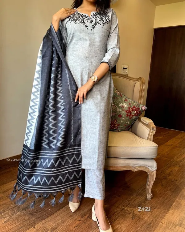 Grey_Handloom_Cotton_Salwar_Kurta_Dupatta_For_Women